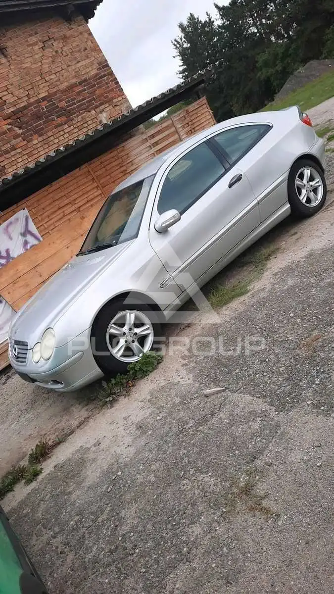 2004 Mercedes Benz C 180