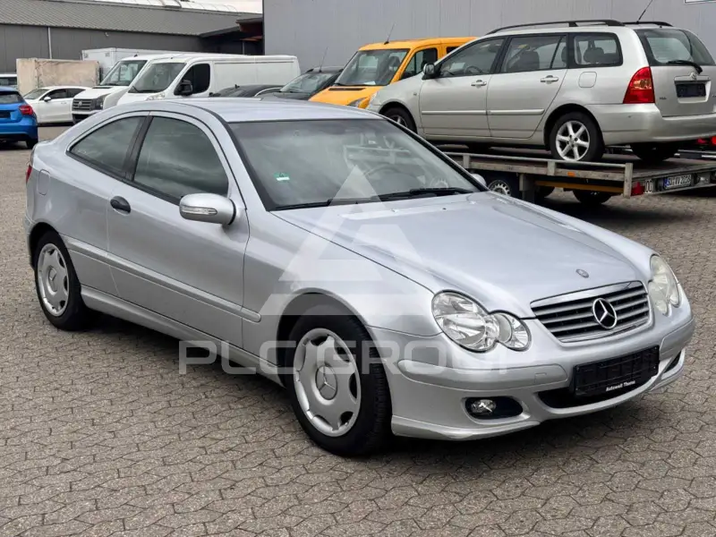 2004 Mercedes Benz C 180