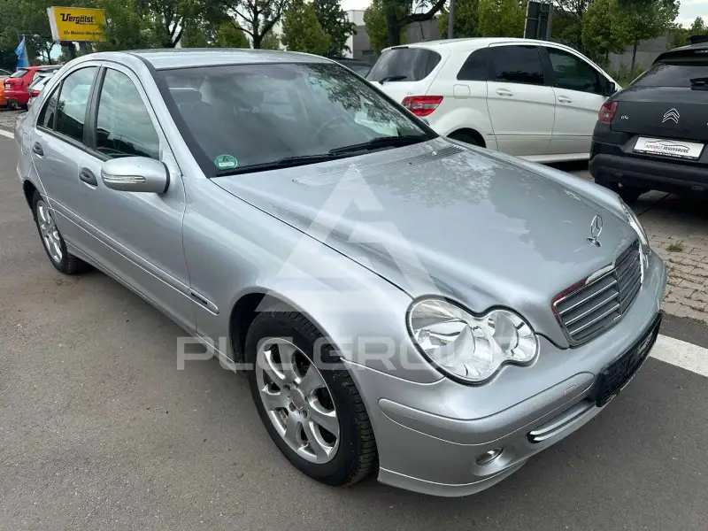 2004 Mercedes Benz C 180