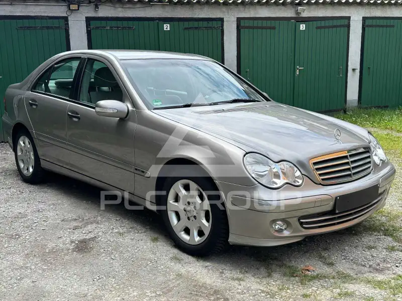 2004 Mercedes Benz C 180