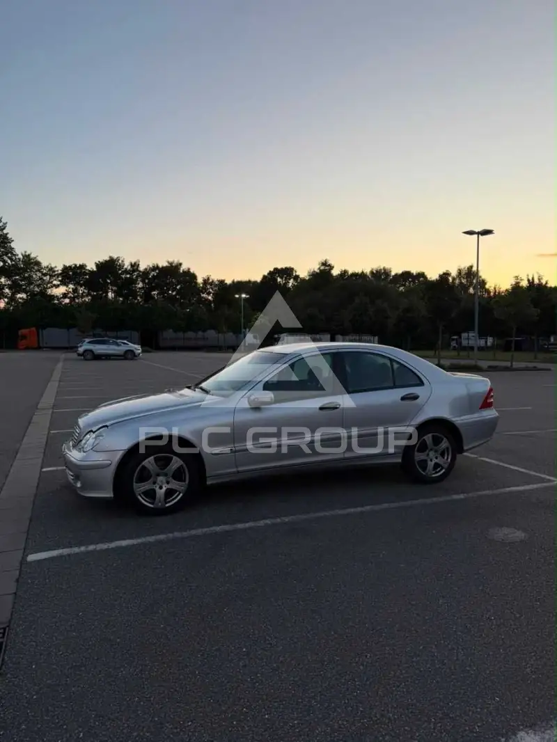 2004 Mercedes Benz C 180