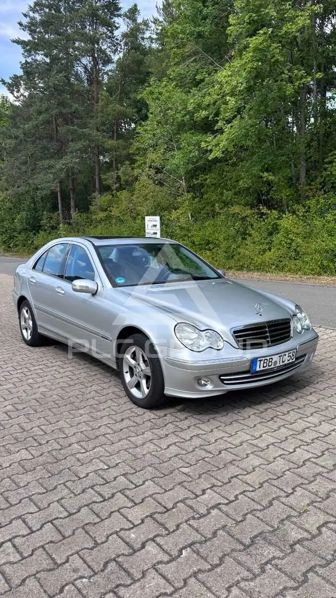 2004 Mercedes Benz C 200