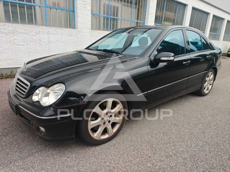 2004 Mercedes Benz C 200
