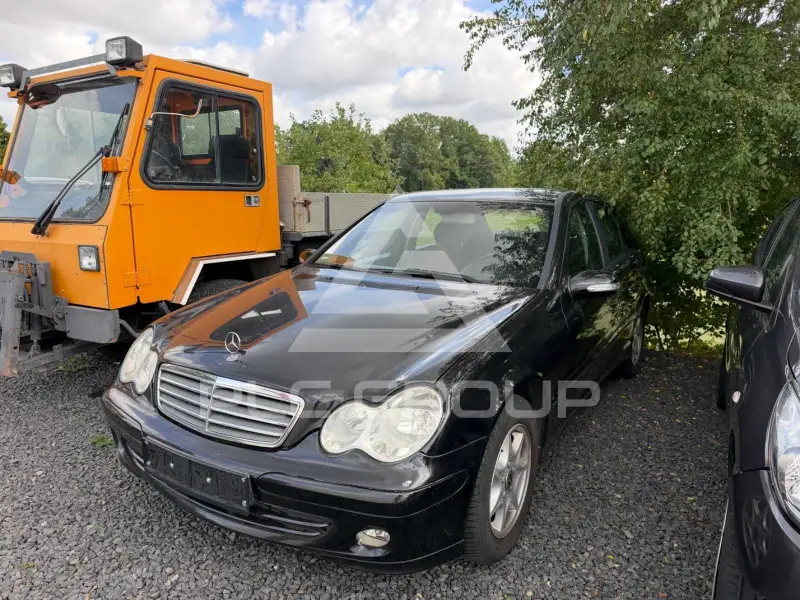 2004 Mercedes Benz C 200