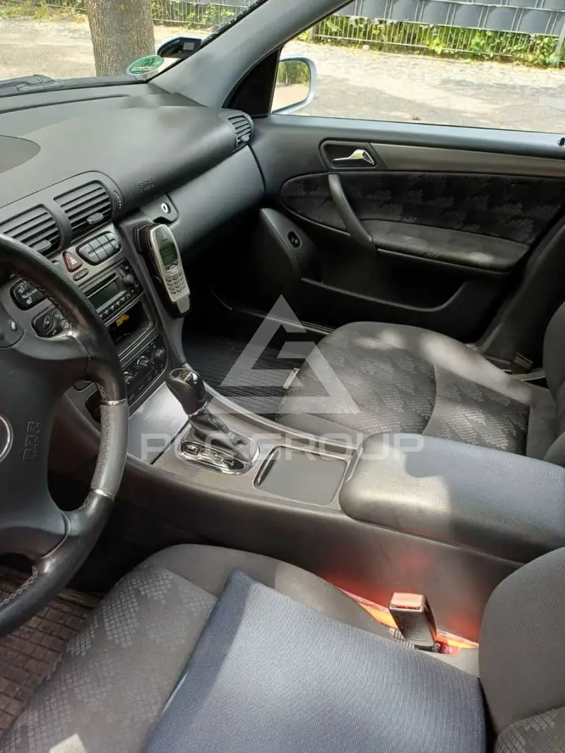 2004 Mercedes Benz C 200