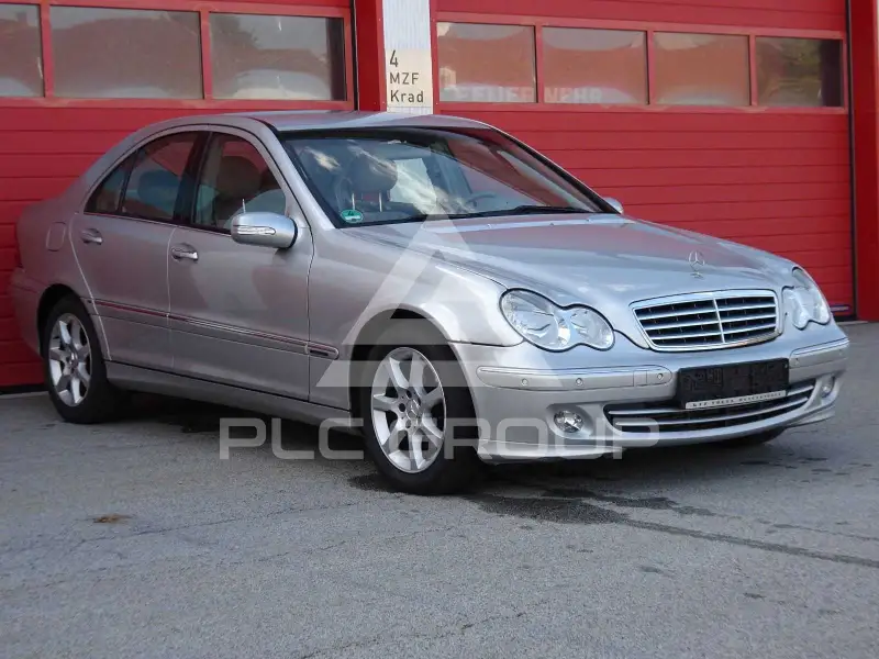 2004 Mercedes Benz C 200