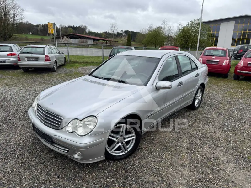 2004 Mercedes Benz C 200
