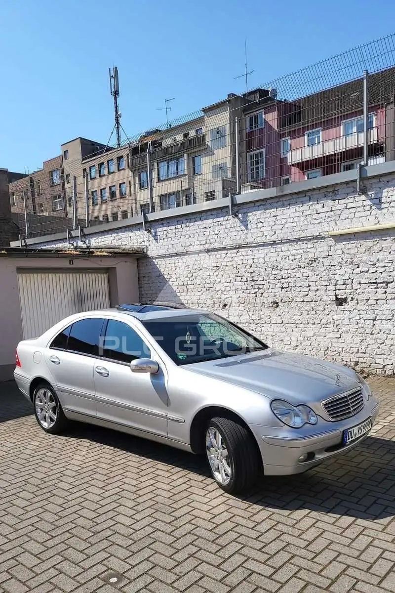 2004 Mercedes Benz C 200