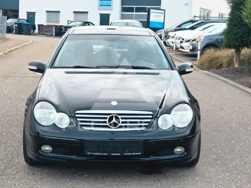 2004 Mercedes Benz C 200
