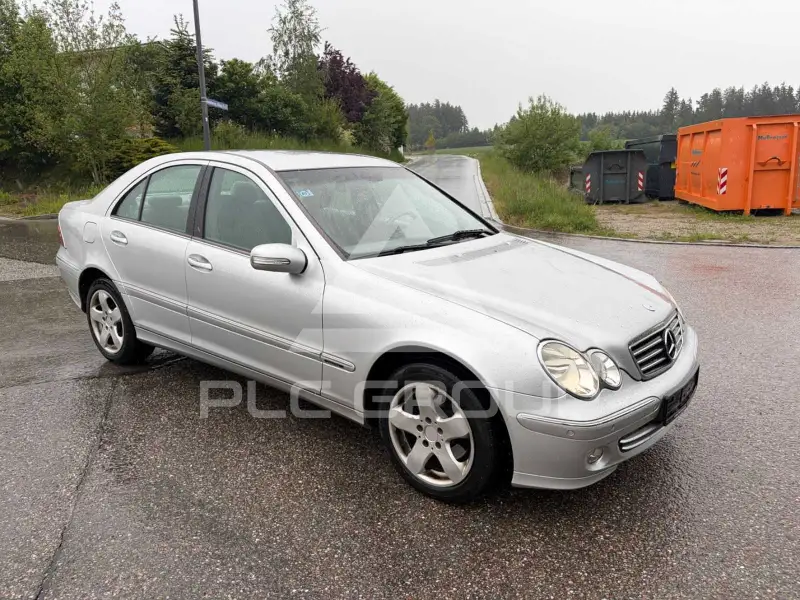 2004 Mercedes Benz C 200