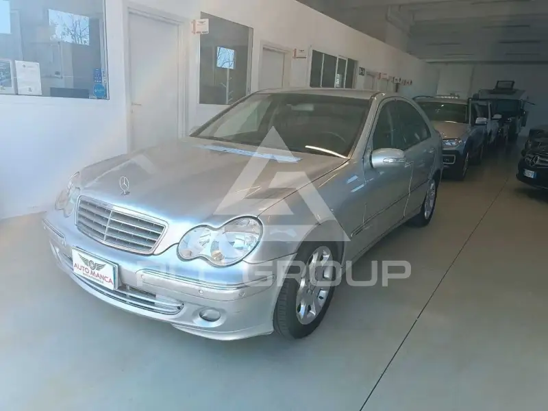 2004 Mercedes Benz C 200