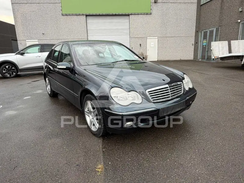 2004 Mercedes Benz C 200