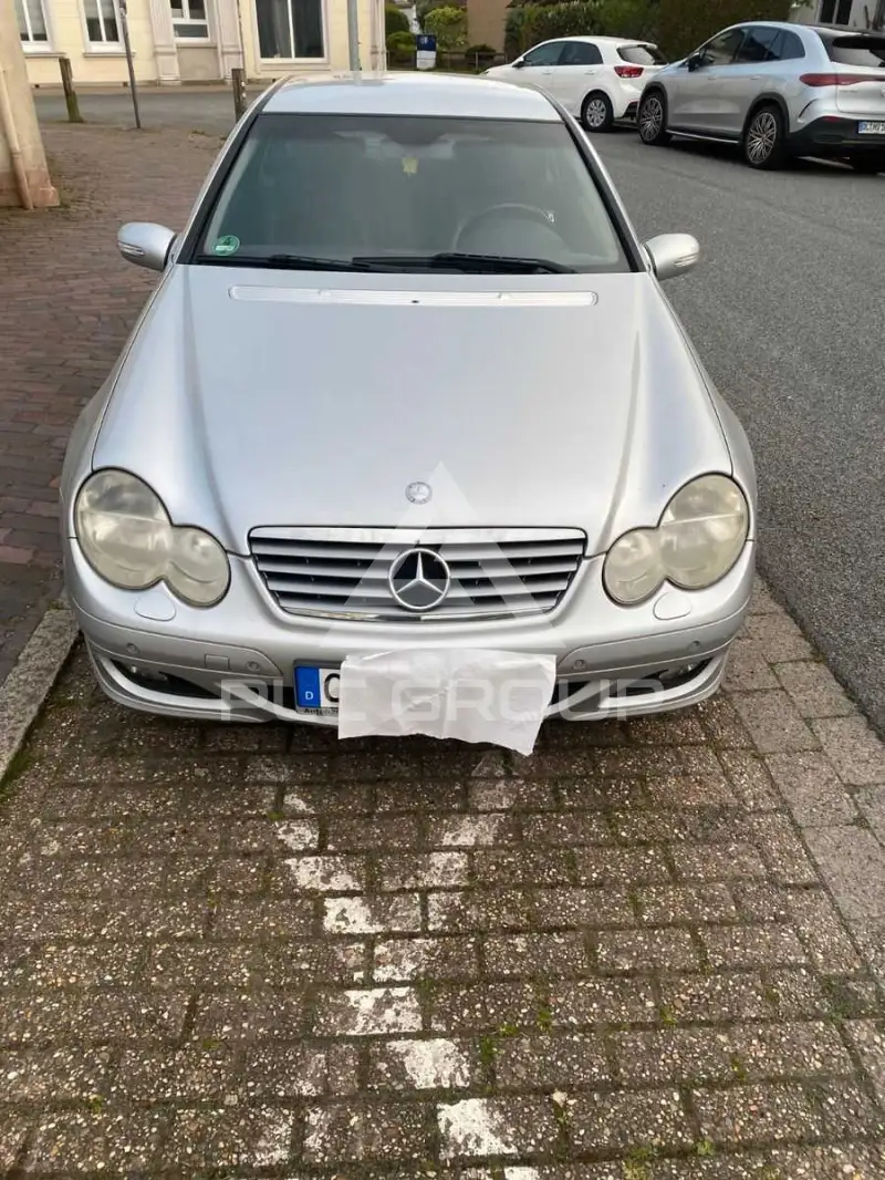 2004 Mercedes Benz C 200