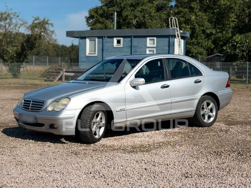 2004 Mercedes Benz C 200