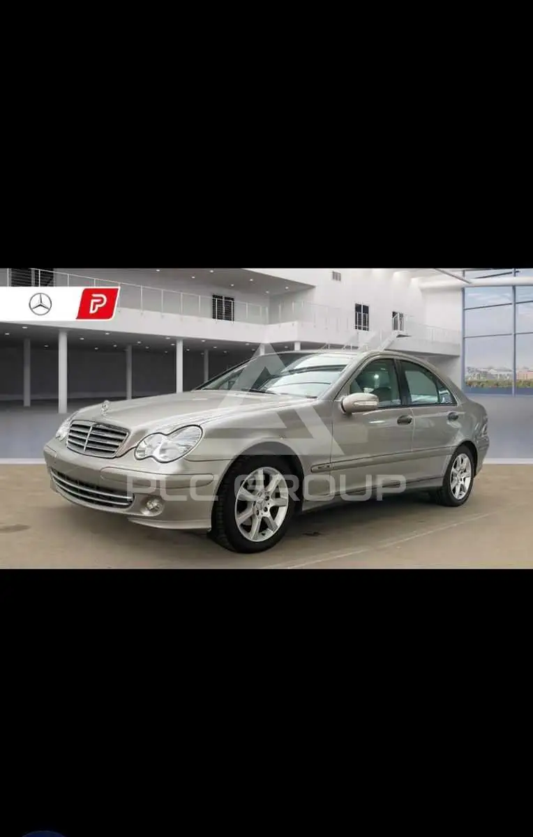 2004 Mercedes Benz C 200