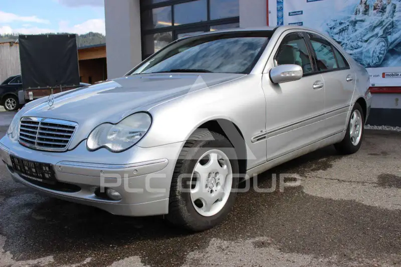 2004 Mercedes Benz C 200