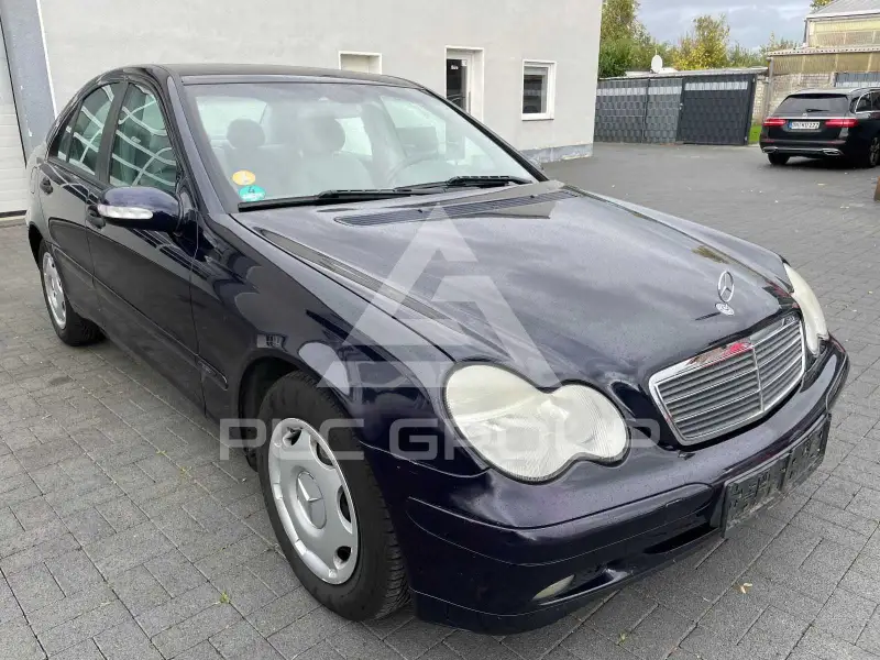 2004 Mercedes Benz C 200