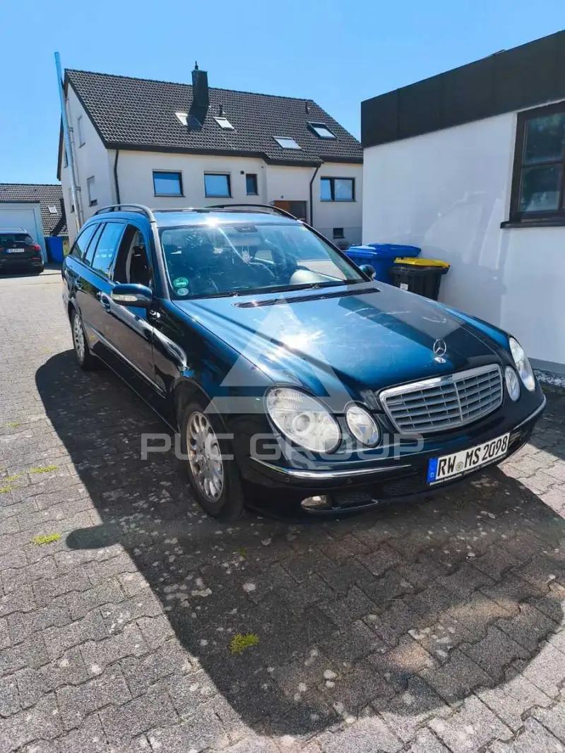 2004 Mercedes Benz E 220