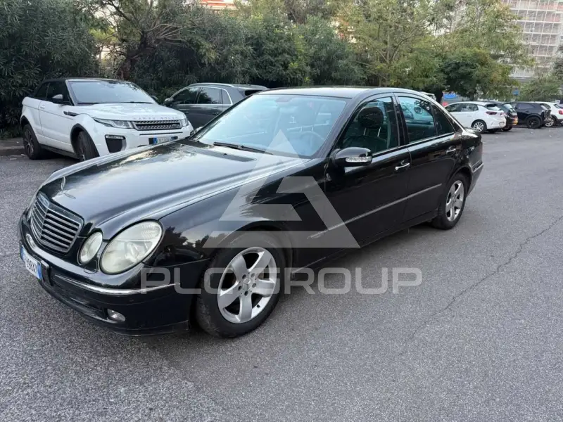 2004 Mercedes Benz E 220