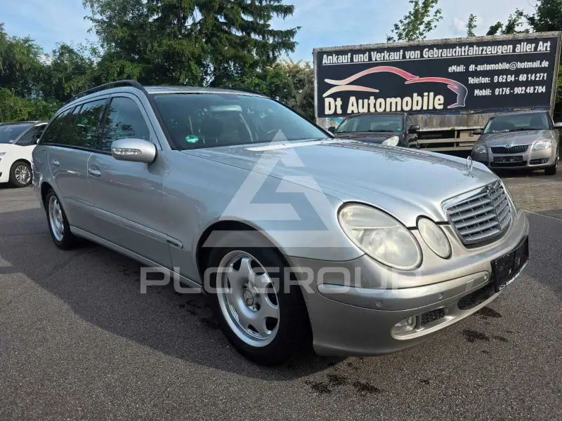 2004 Mercedes Benz E 220