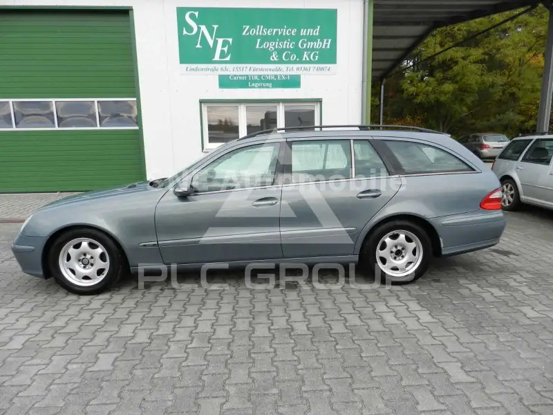 2004 Mercedes Benz E 220
