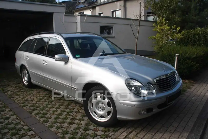 2004 Mercedes Benz E 220