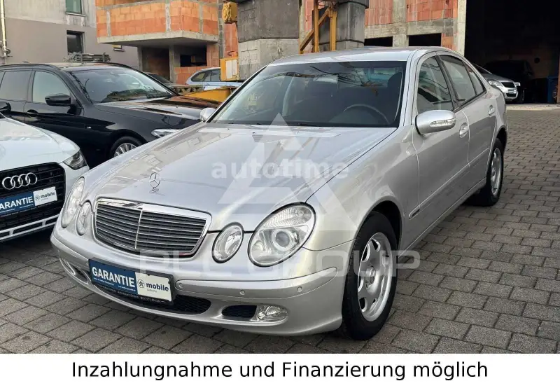 2004 Mercedes Benz E 220
