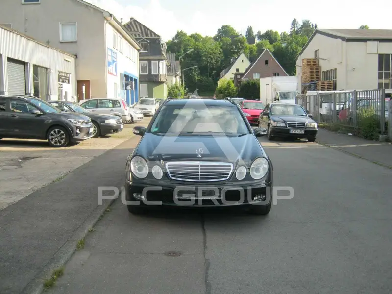 2004 Mercedes Benz E 220