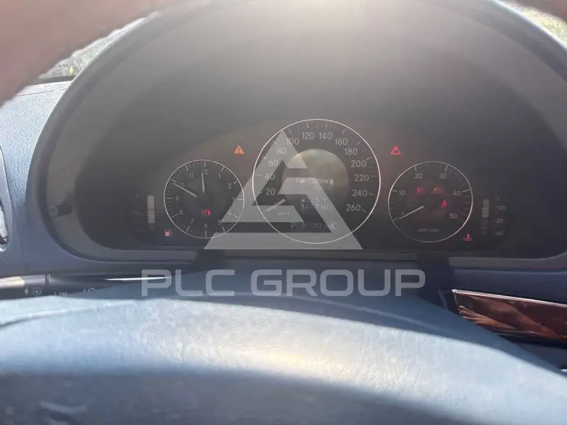 2004 Mercedes Benz E 220