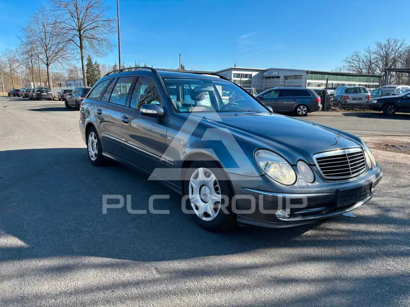 2004 Mercedes Benz E 220