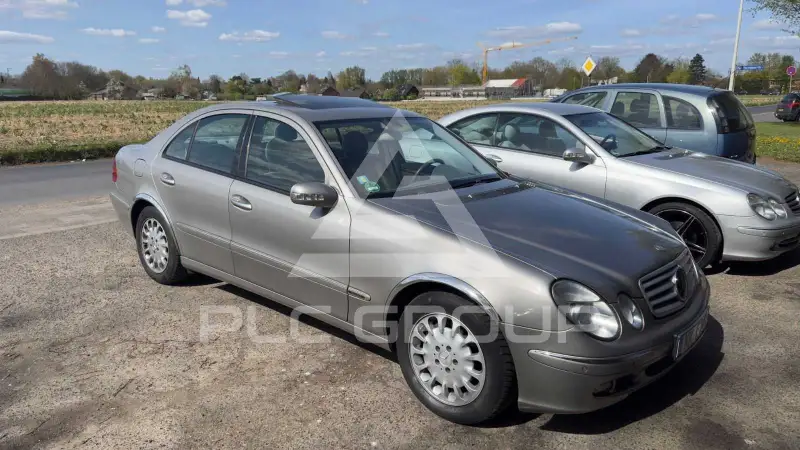2004 Mercedes Benz E 240