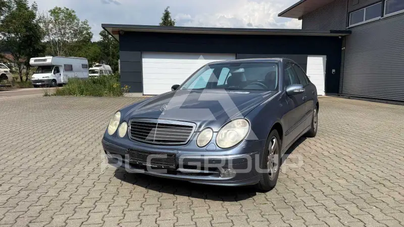 2004 Mercedes Benz E 240