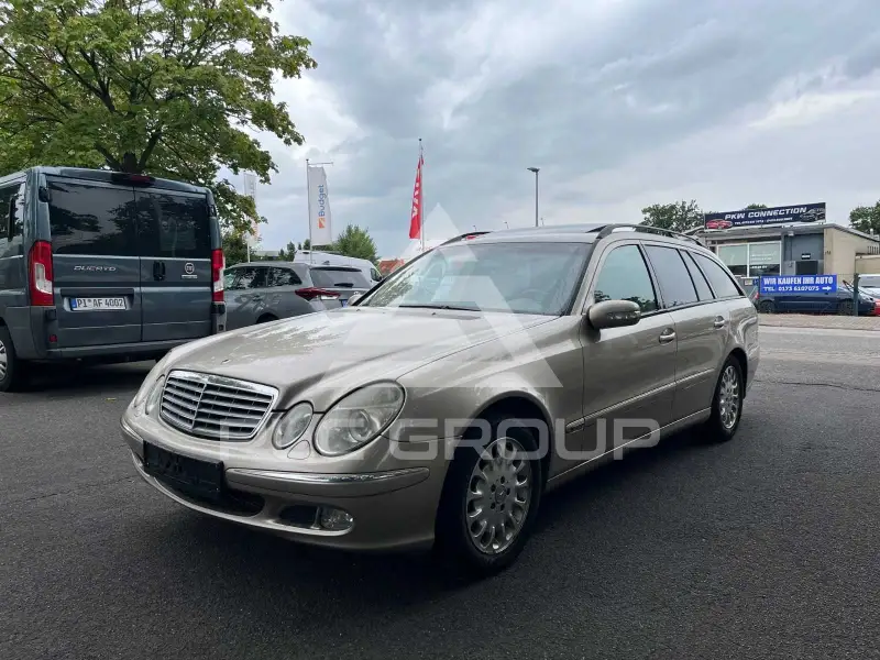 2004 Mercedes Benz E 240