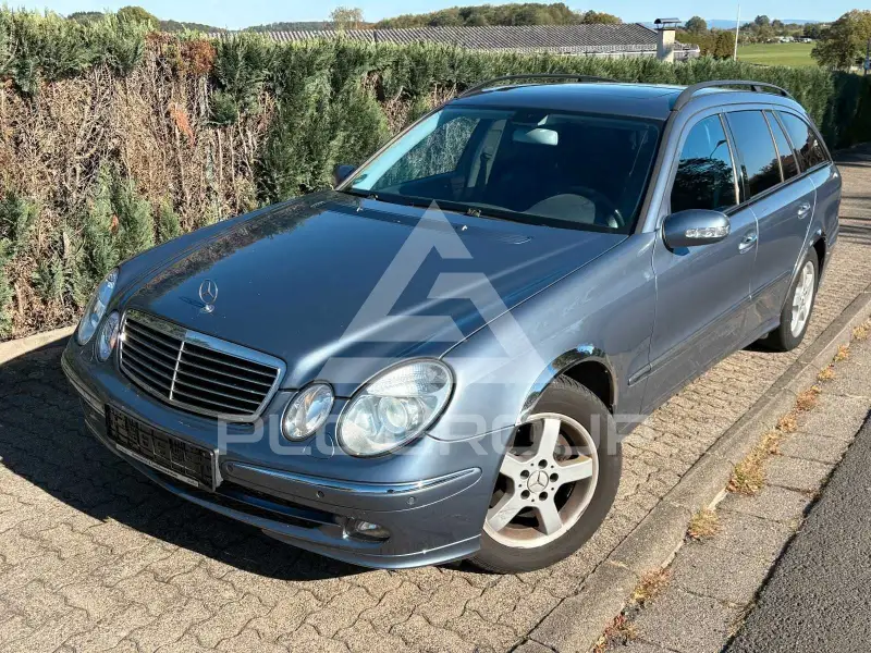2004 Mercedes Benz E 240