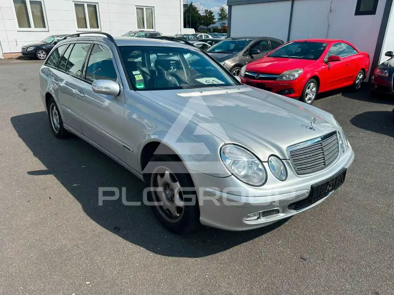 2004 Mercedes Benz E 240