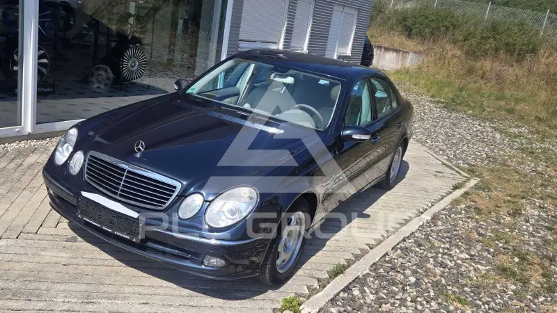 2004 Mercedes Benz E 240