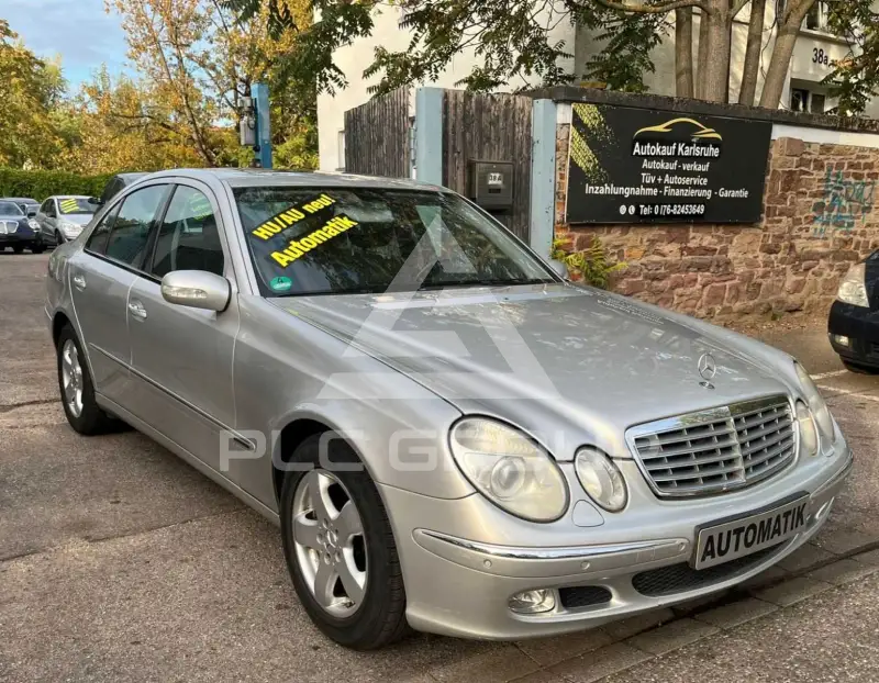 2004 Mercedes Benz E 240