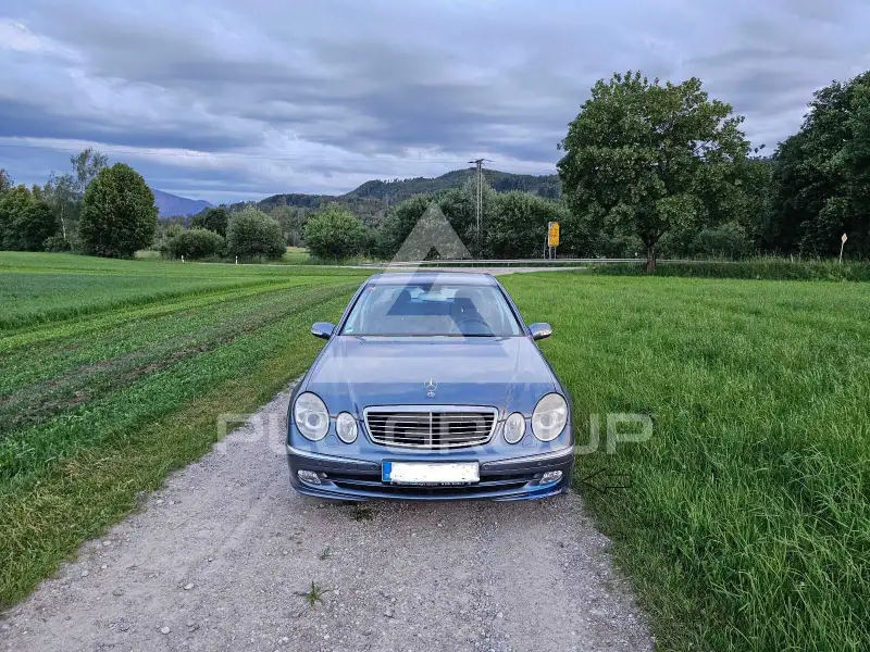 2004 Mercedes Benz E 240