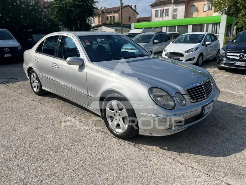 2004 Mercedes Benz E 270