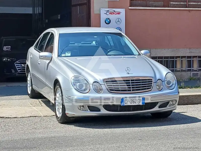 2004 Mercedes Benz E 270