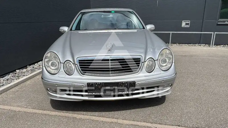 2004 Mercedes Benz E 270