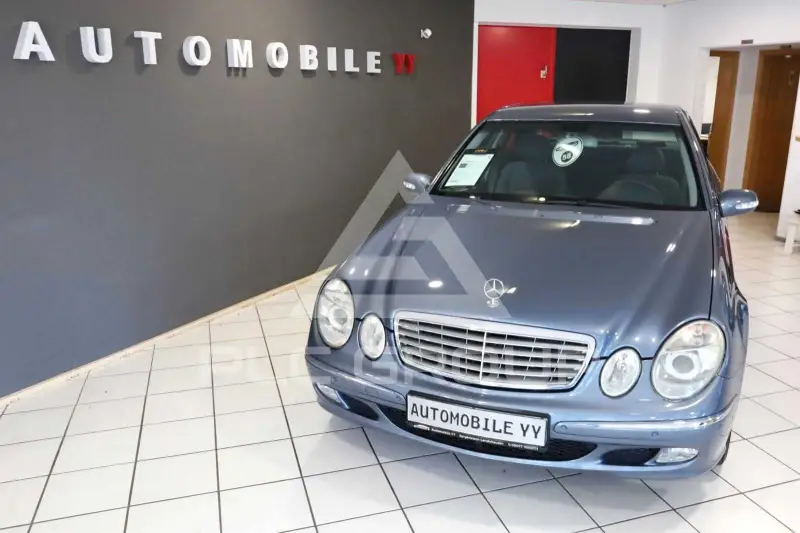 2004 Mercedes Benz E 270