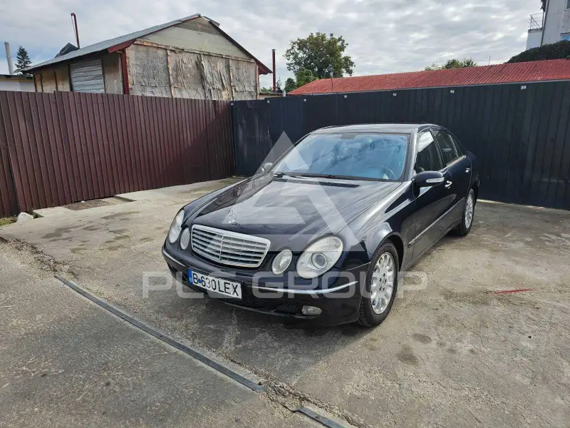 2004 Mercedes Benz E 270