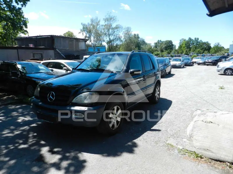 2004 Mercedes Benz ML 270