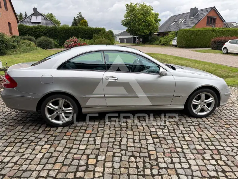 2004 Mercedes Benz CLK 240