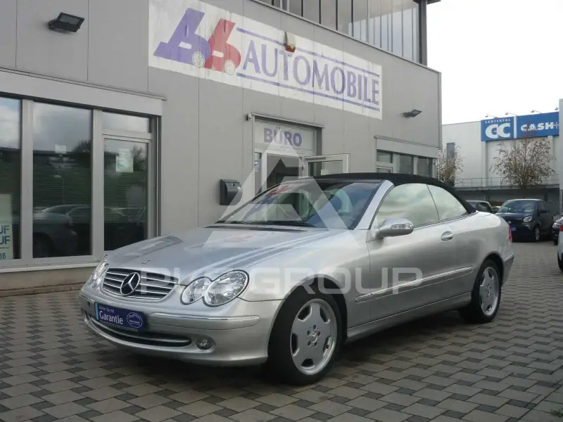 2004 Mercedes Benz CLK 240