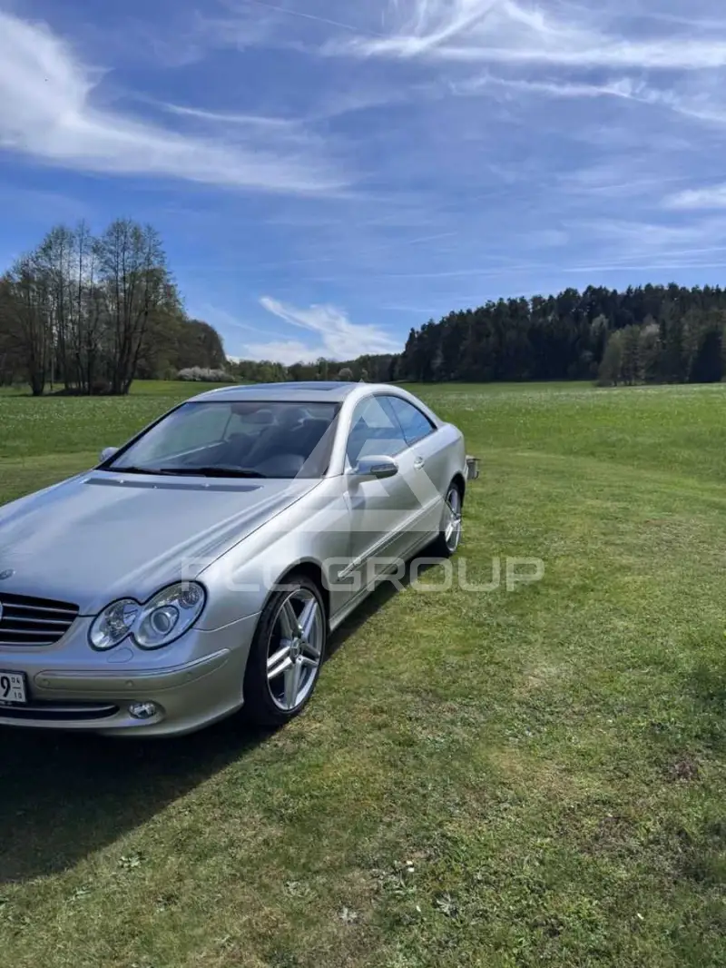 2004 Mercedes Benz CLK 240