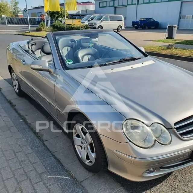 2004 Mercedes Benz CLK 240