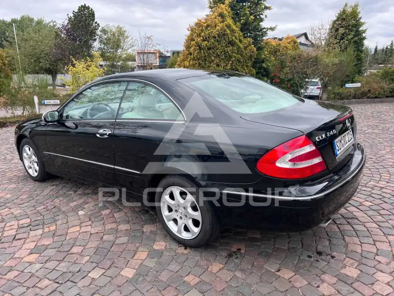 2004 Mercedes Benz CLK 240