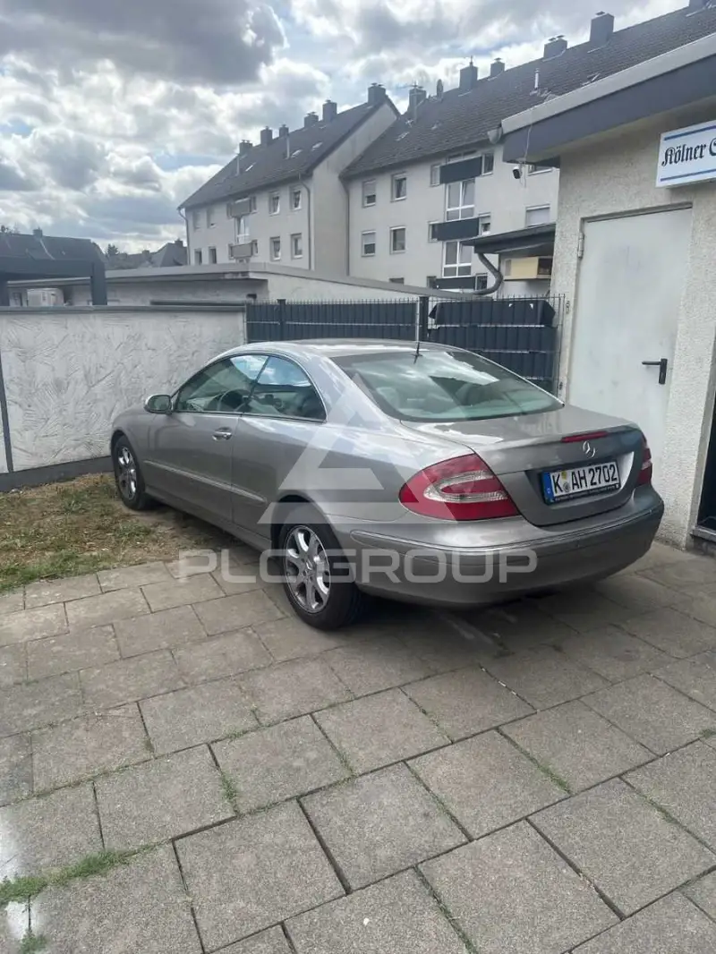 2004 Mercedes Benz CLK 270